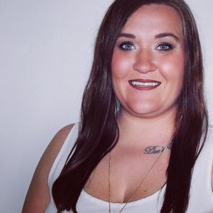 Meet your Posher, Felicia